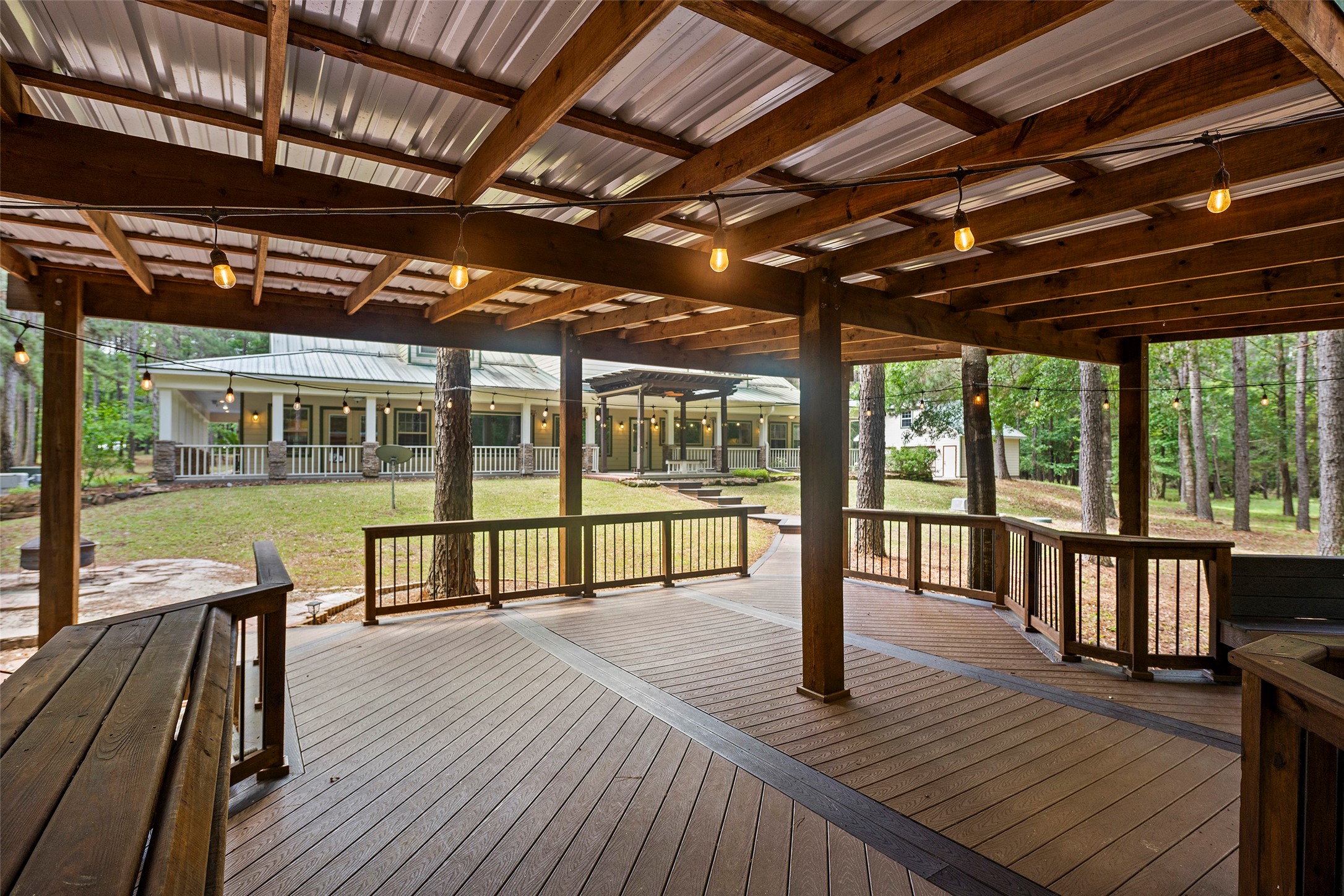 519 Dodge Oakhurst Road , Huntsville, TX, 77320 | 58555864 | Realty Texas LLC