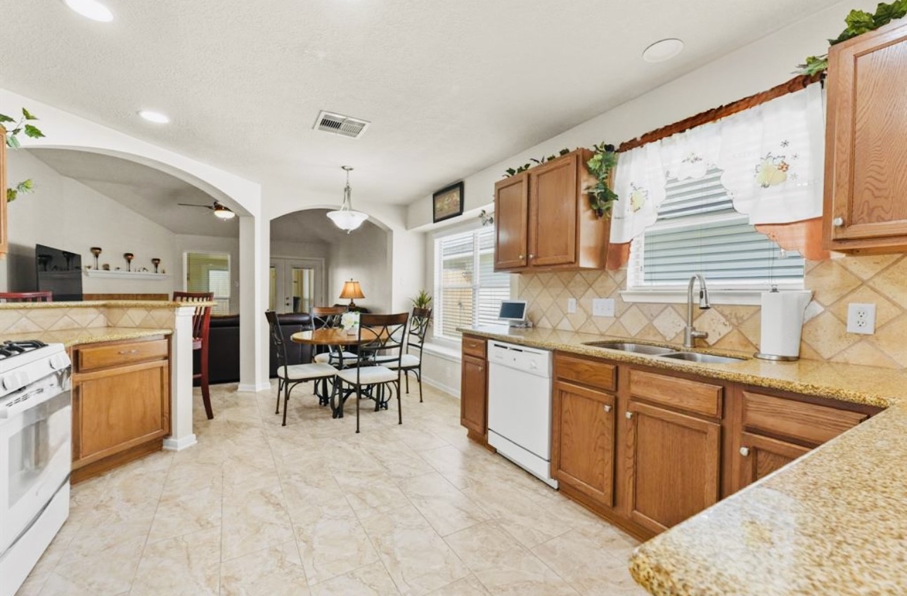 15402 Forest Creek Farms Drive , Cypress, TX, 77429 | 73099979 | Realty Texas LLC