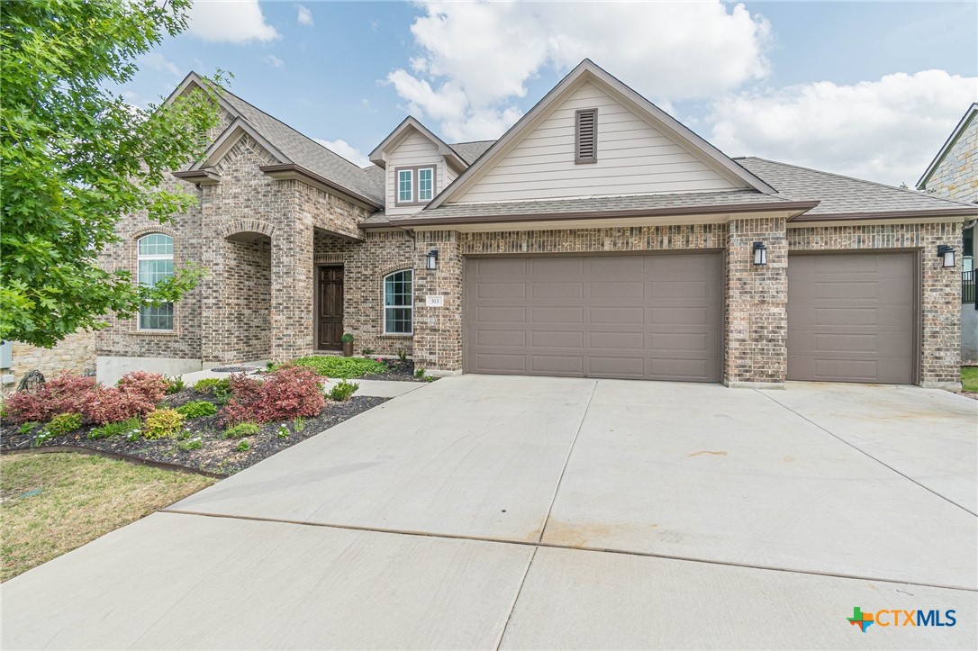 Under Contract: 513 Freeing Oak Street Blog Image Banner