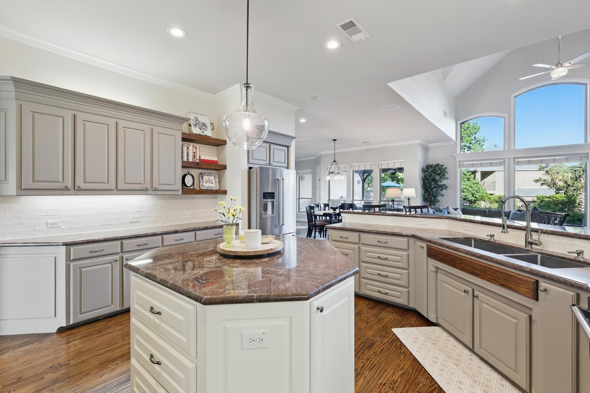 704 Winding Bend Circle , Highland Village, TX, 75077 | 20911408 | Realty Texas LLC