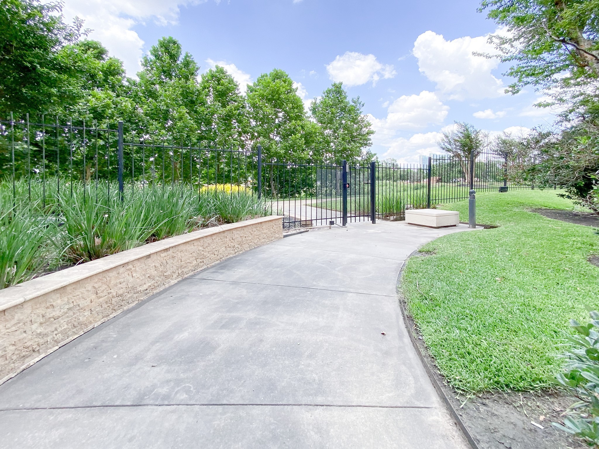 2001 Holcombe Boulevard 3305 , Houston, TX, 77030 | 70631816 | Realty Texas LLC