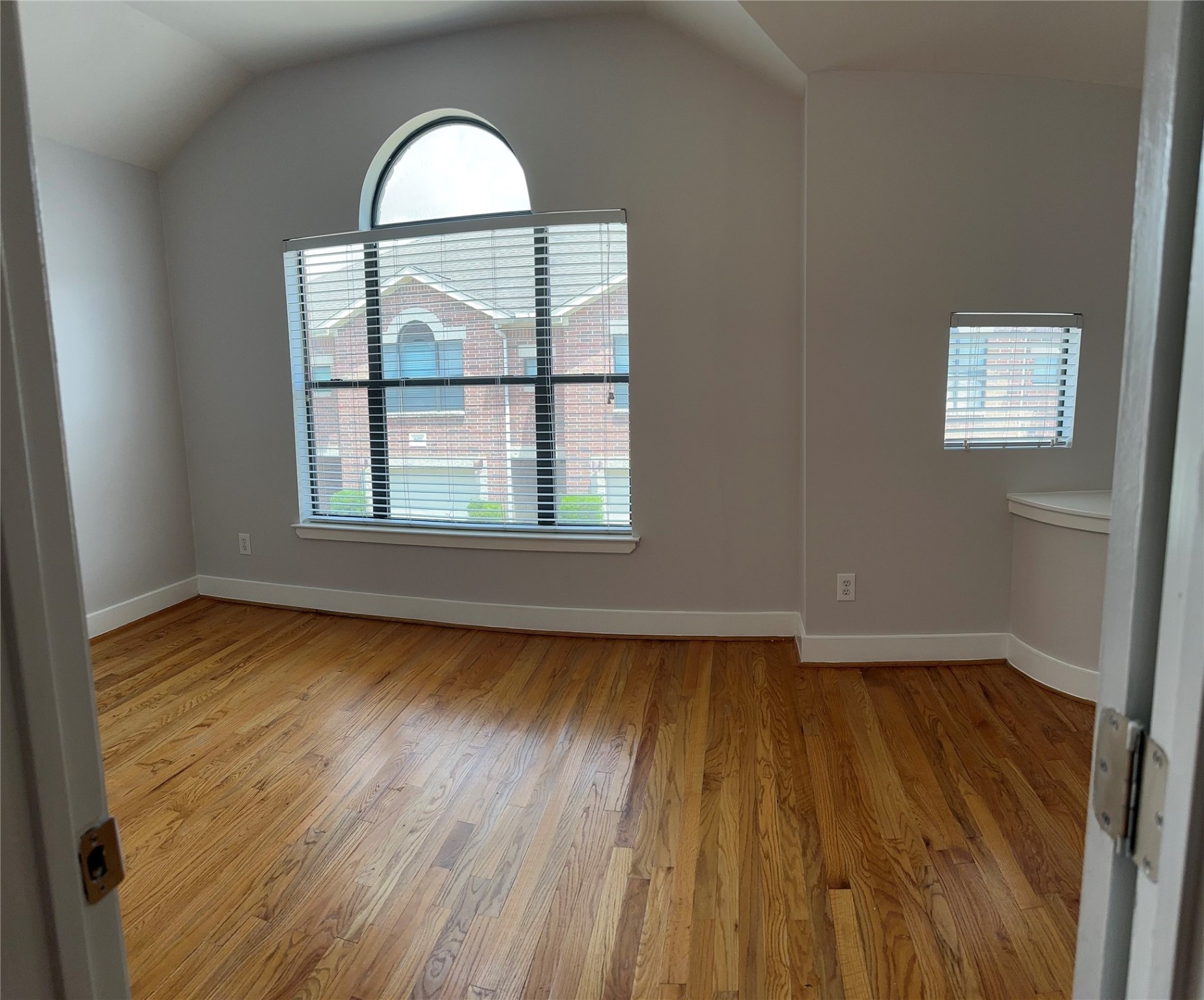 5941 S Loop E 503 , Houston, TX, 77033 | 12799541 | Realty Texas LLC
