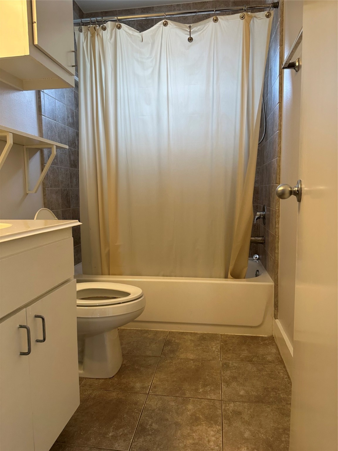 5941 S Loop E 503 , Houston, TX, 77033 | 12799541 | Realty Texas LLC