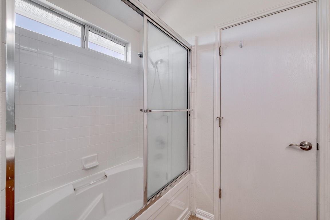 223 Lakemont Drive , Hutto, TX, 78634 | 8569296 | Realty Texas LLC