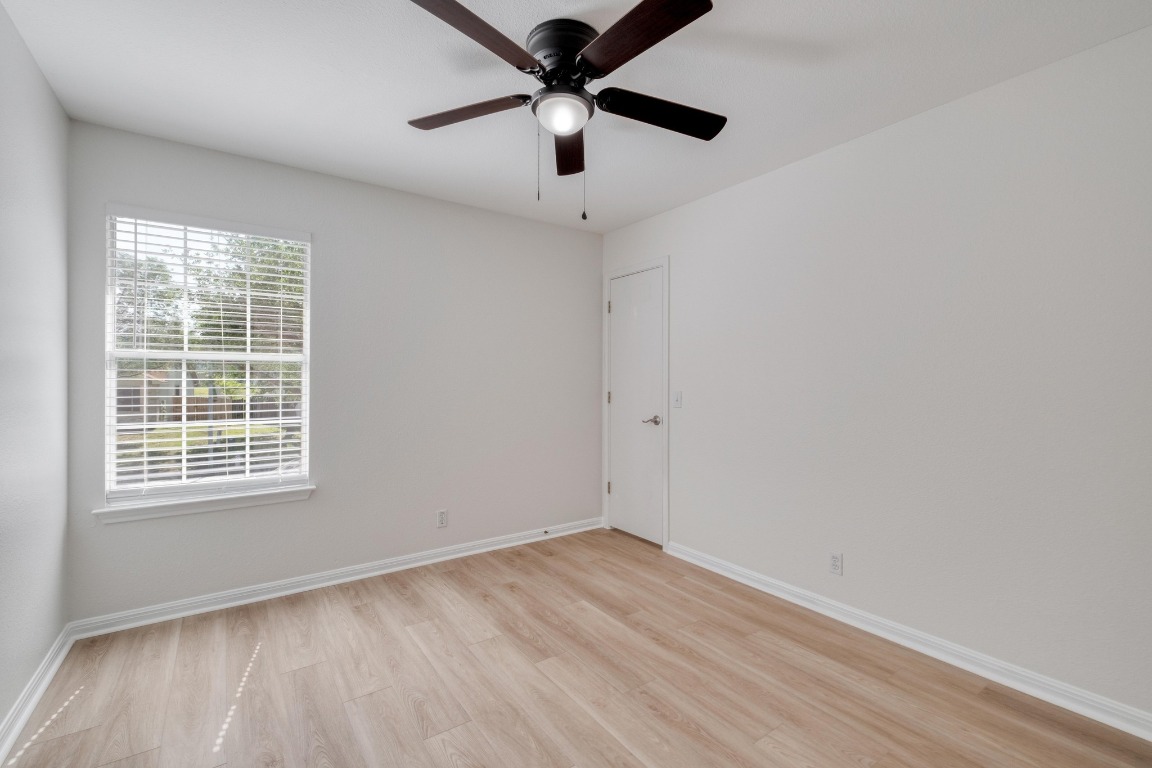 223 Lakemont Drive , Hutto, TX, 78634 | 8569296 | Realty Texas LLC
