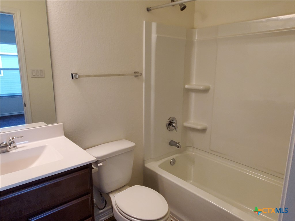 4005 Woodside Drive , Seguin, TX, 78155 | 577785 | Realty Texas LLC
