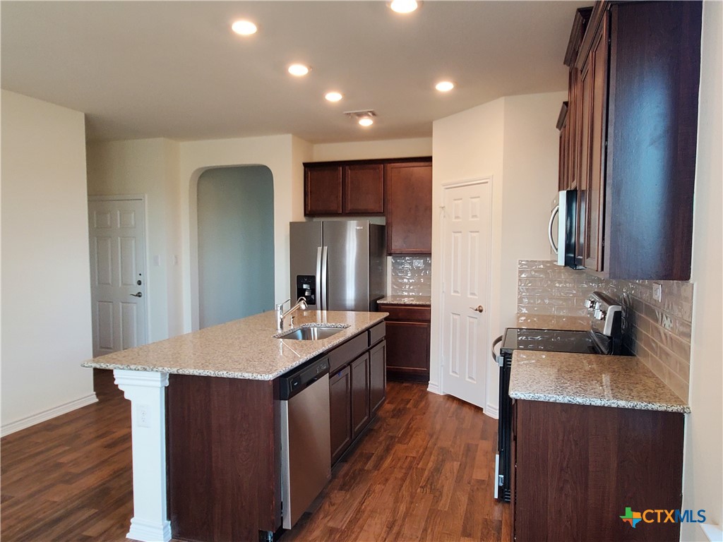 4005 Woodside Drive , Seguin, TX, 78155 | 577785 | Realty Texas LLC
