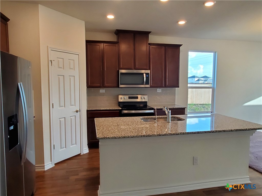 4005 Woodside Drive , Seguin, TX, 78155 | 577785 | Realty Texas LLC