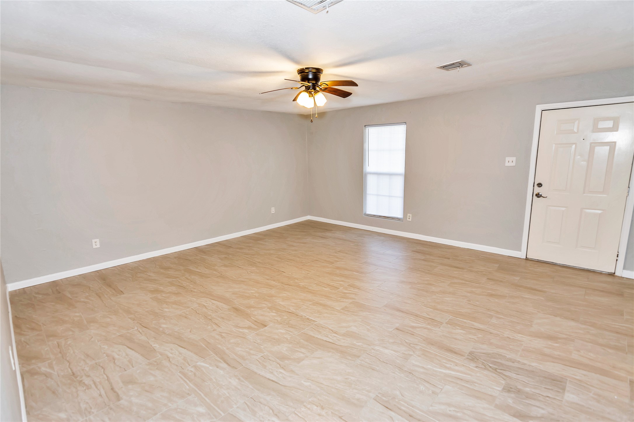 1226 Northview Drive , Angleton, TX, 77515 | 61570687 | Realty Texas LLC