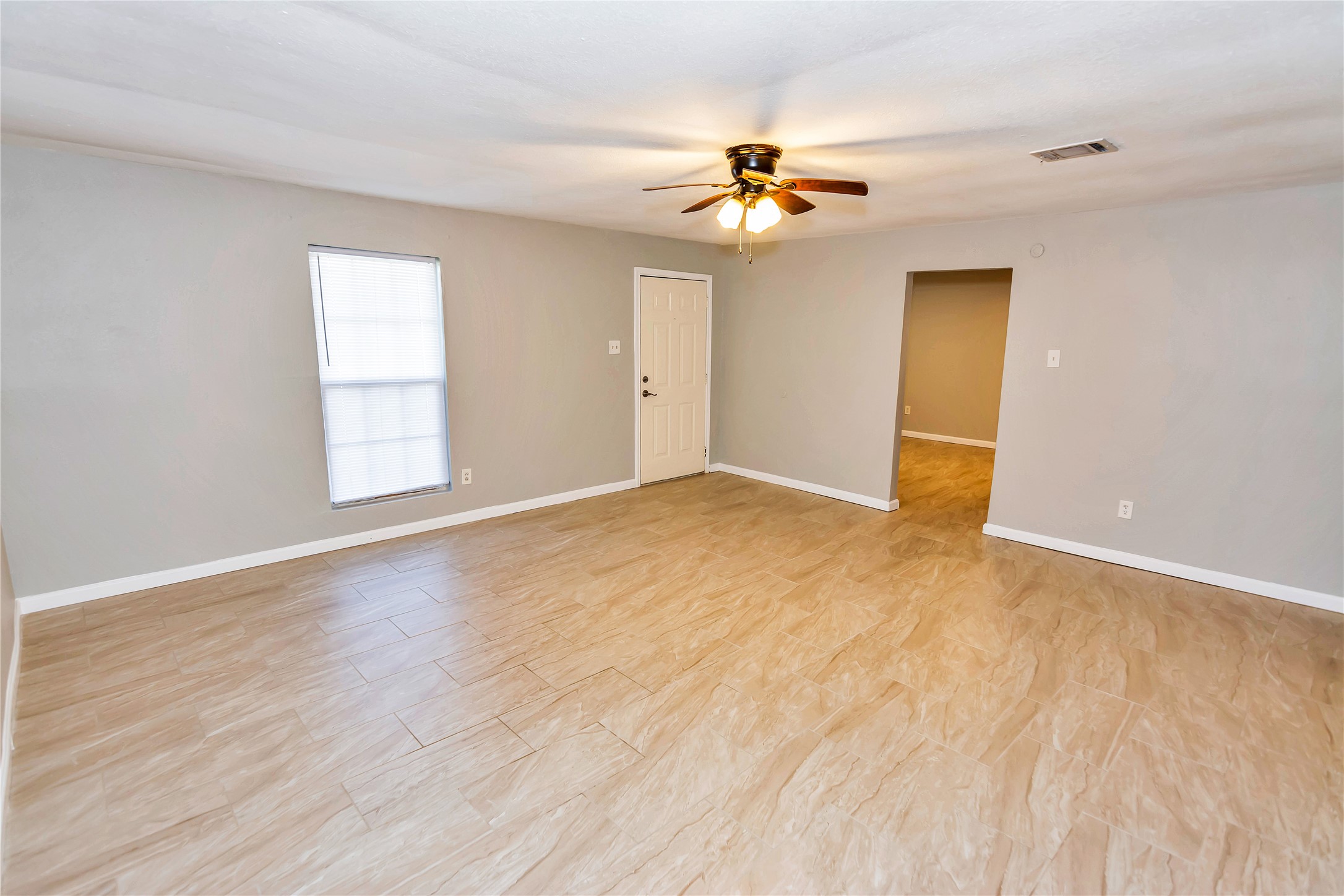 1226 Northview Drive , Angleton, TX, 77515 | 61570687 | Realty Texas LLC