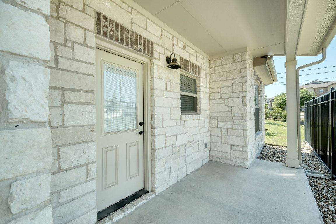1300 Black Locust Drive W 2002 , Pflugerville, TX, 78660 | 4048395 | Realty Texas LLC