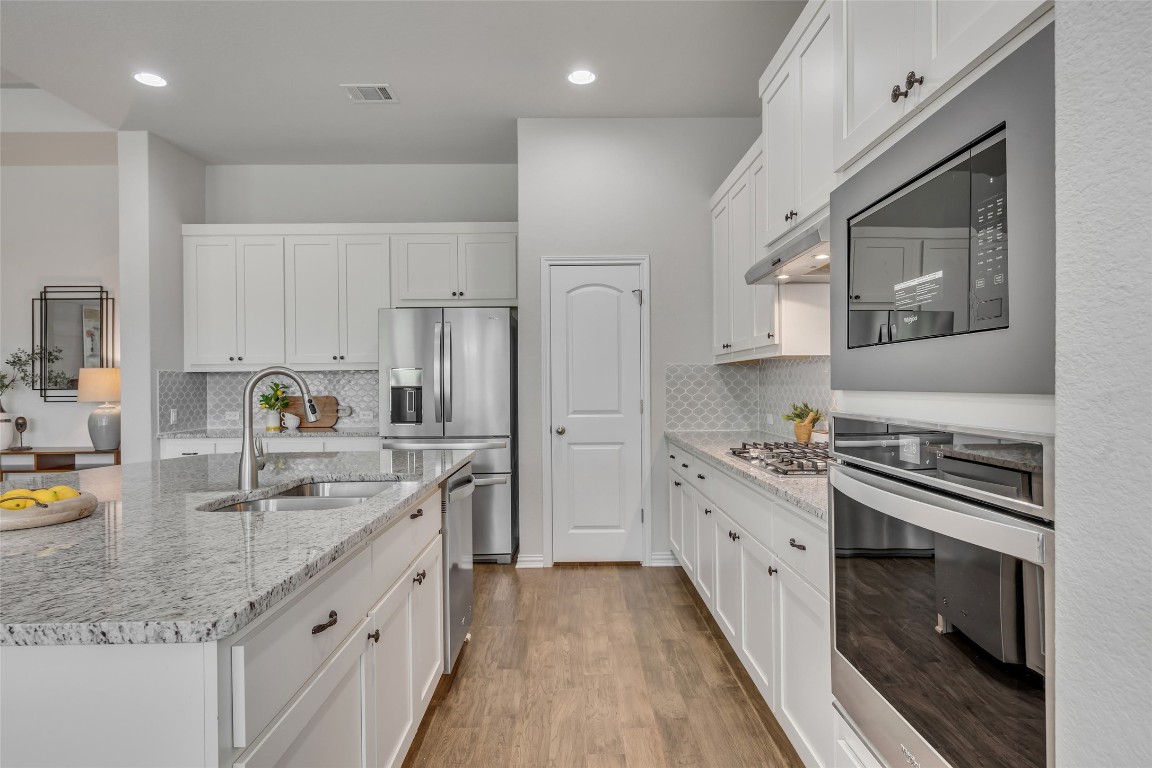 1136 Azul Lagoon Drive , Leander, TX, 78641 | 5957852 | Realty Texas LLC