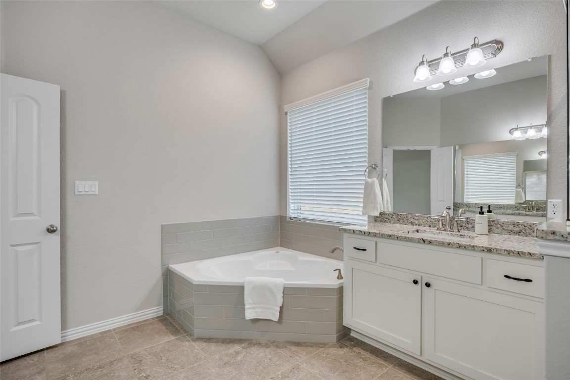 1136 Azul Lagoon Drive , Leander, TX, 78641 | 5957852 | Realty Texas LLC