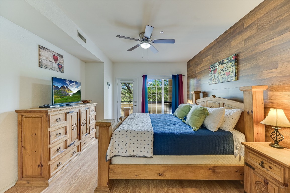 3404 American Drive 3208 , Lago Vista, TX, 78645 | 2564521 | Realty Texas LLC