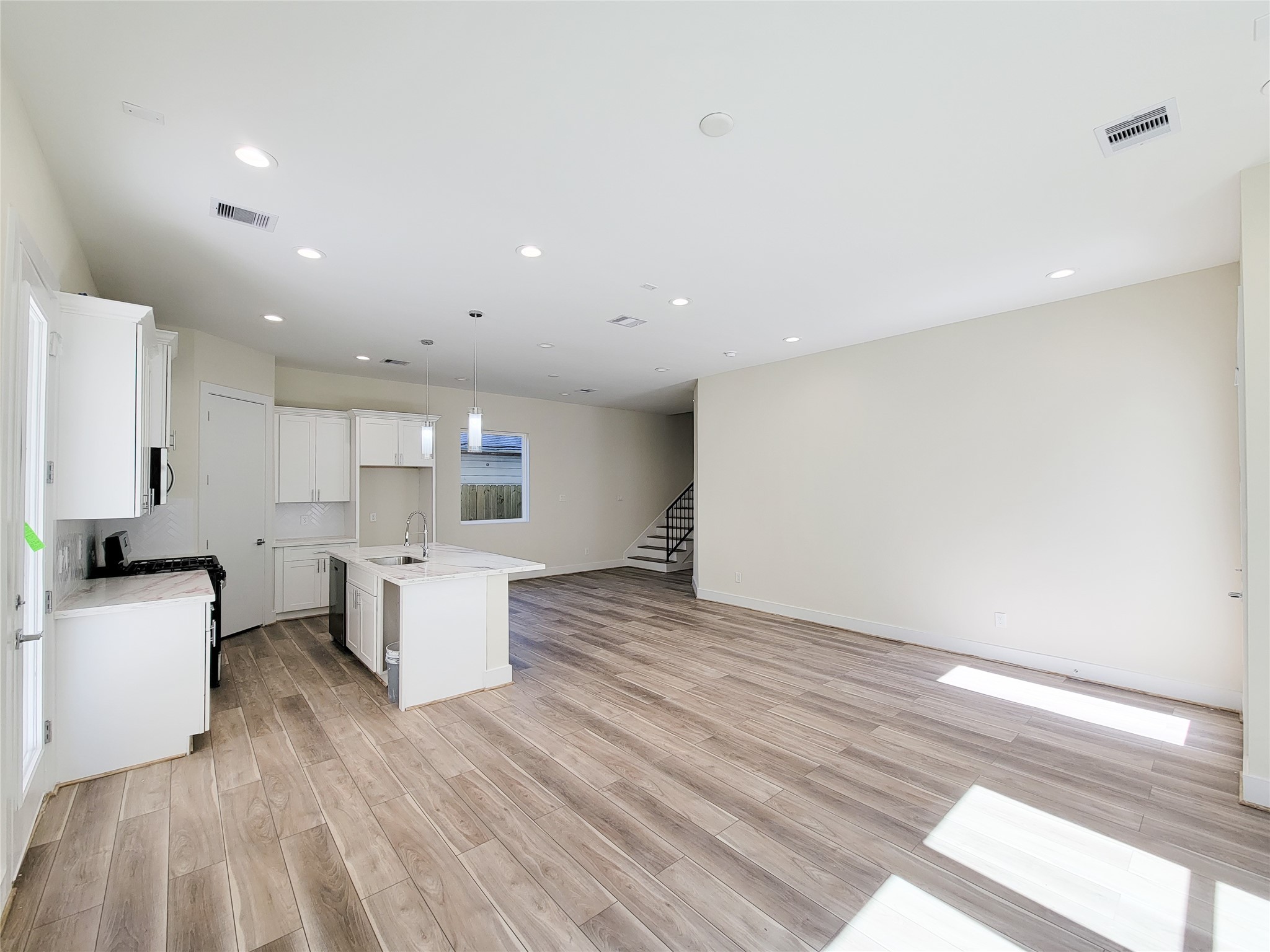5931 Beall Street D , Houston, TX, 77091 | 48054908 | Realty Texas LLC