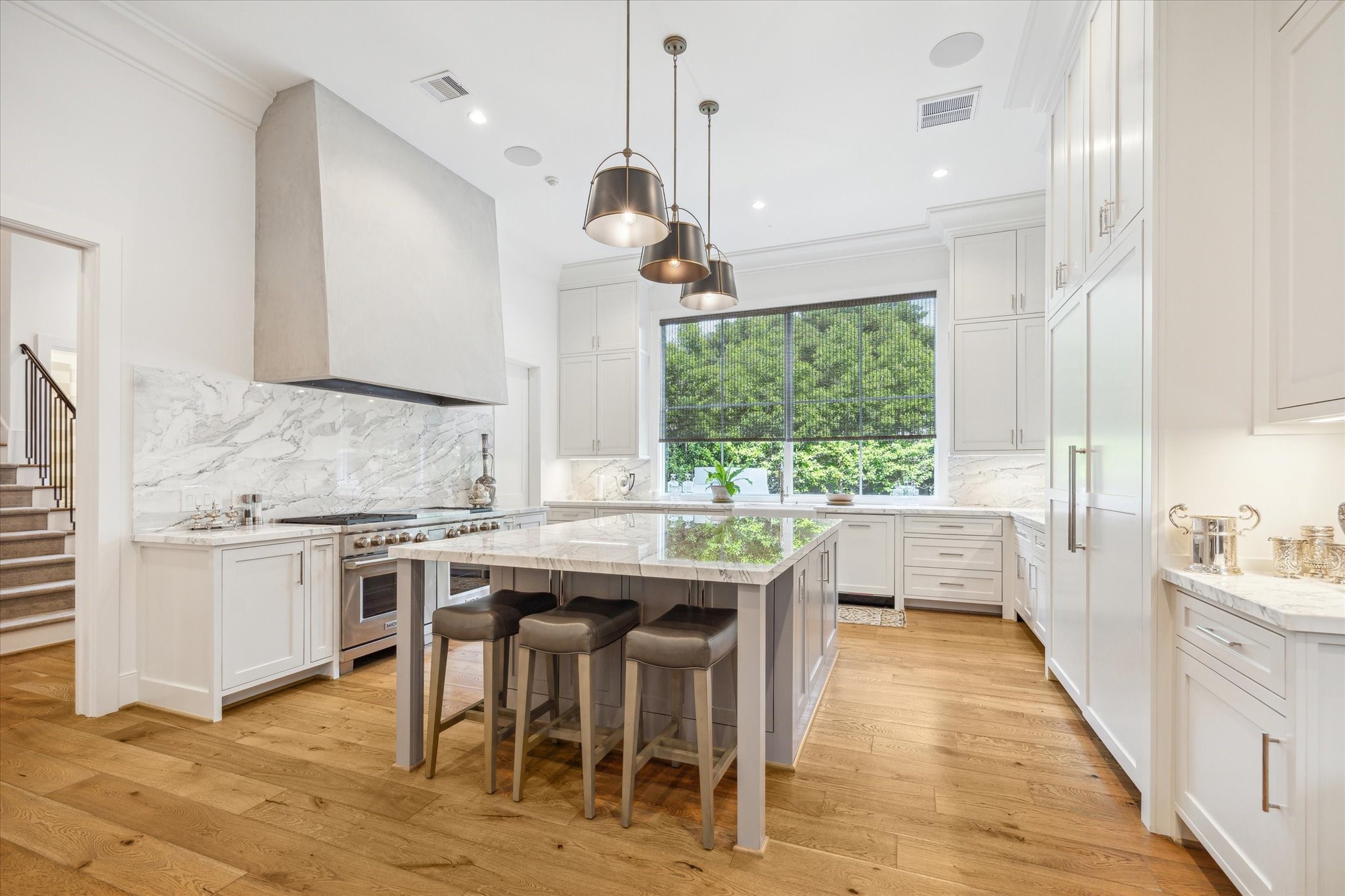 2116 Looscan Lane , Houston, TX, 77019 | 92600075 | Realty Texas LLC