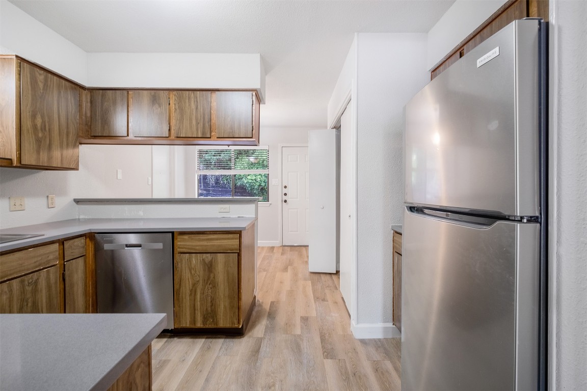 6811 Thorncliffe Drive B , Austin, TX, 78731 | 2270888 | Realty Texas LLC