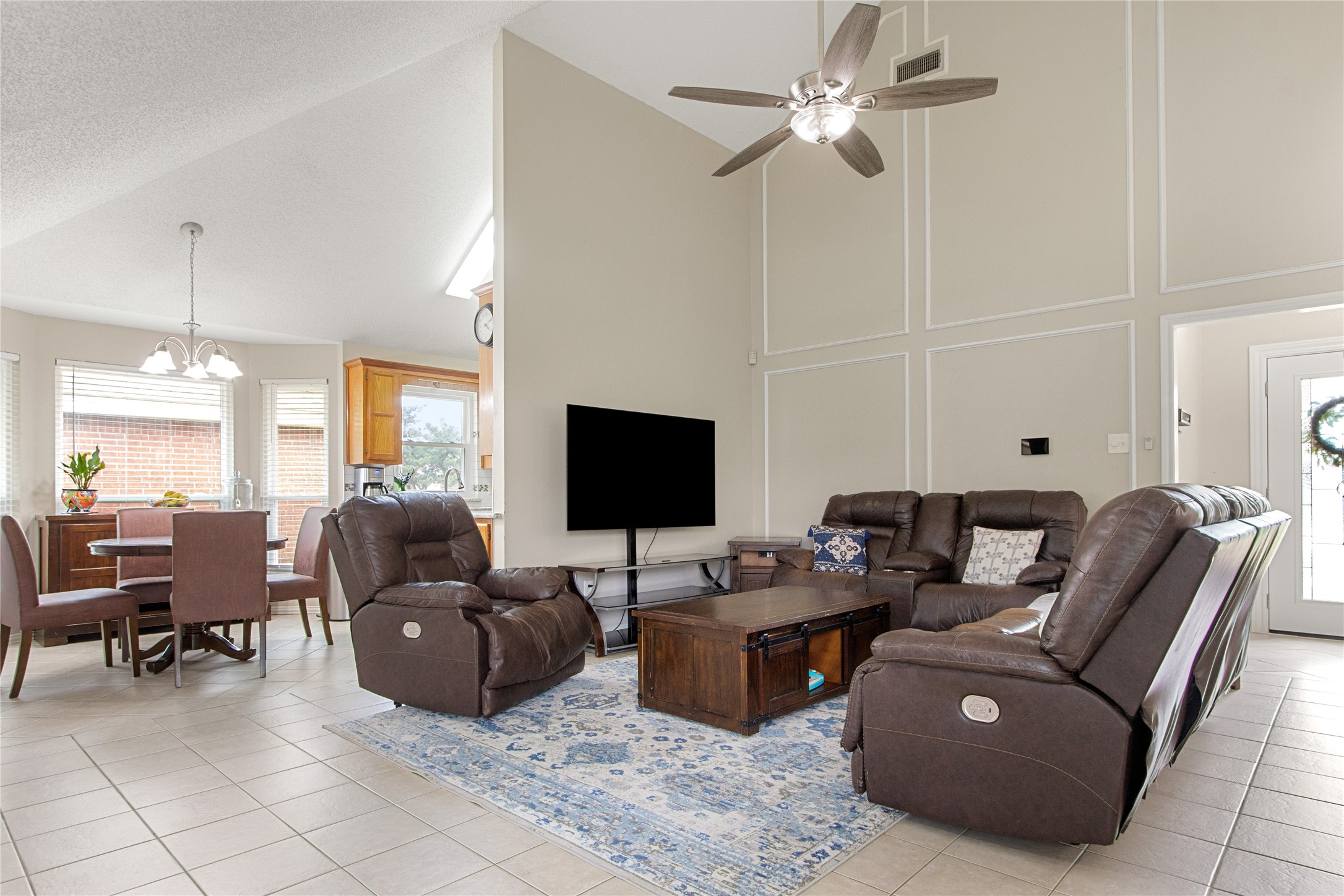 5703 Homestead Road , Arlington, TX, 76017 | 20915735 | Realty Texas LLC