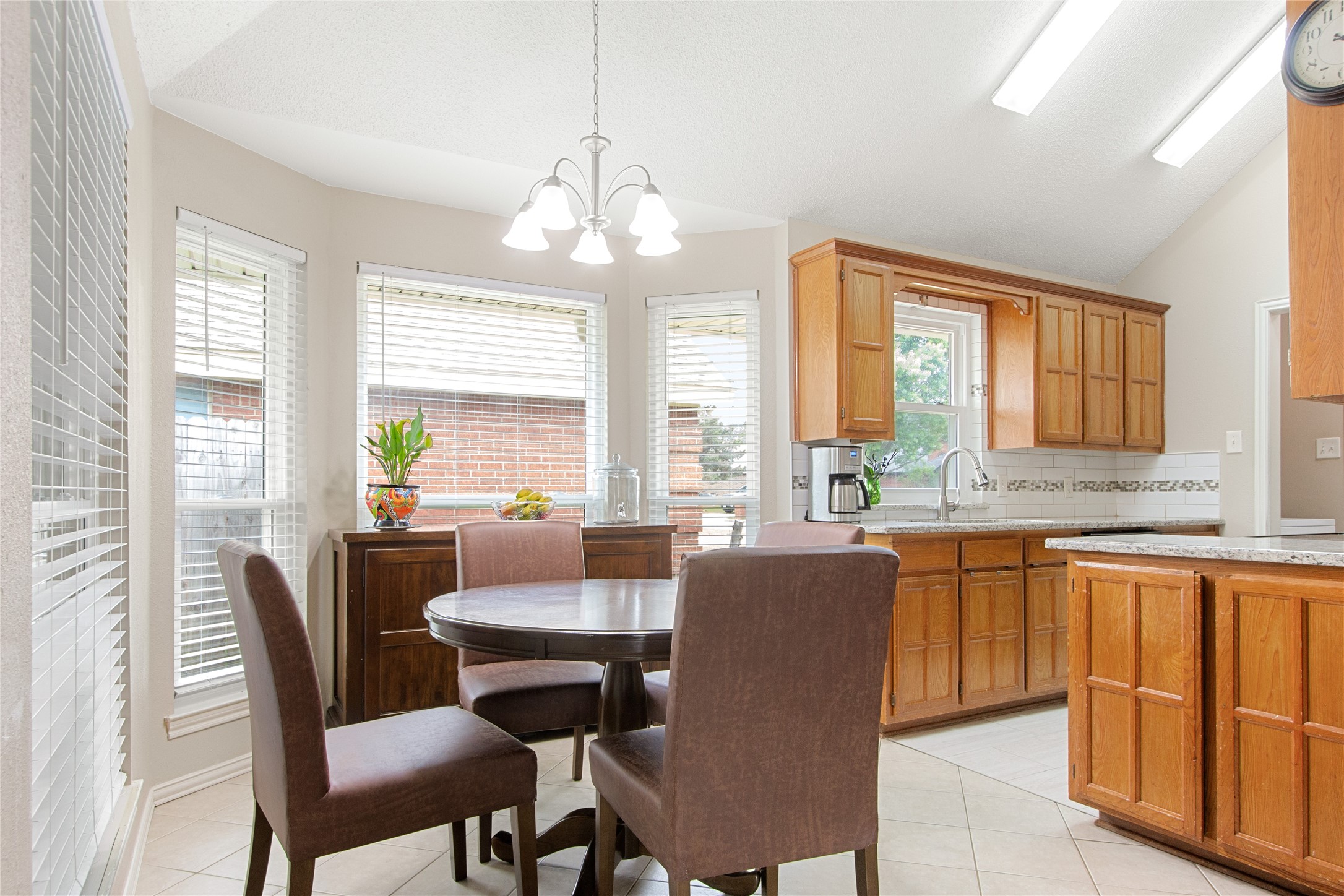 5703 Homestead Road , Arlington, TX, 76017 | 20915735 | Realty Texas LLC