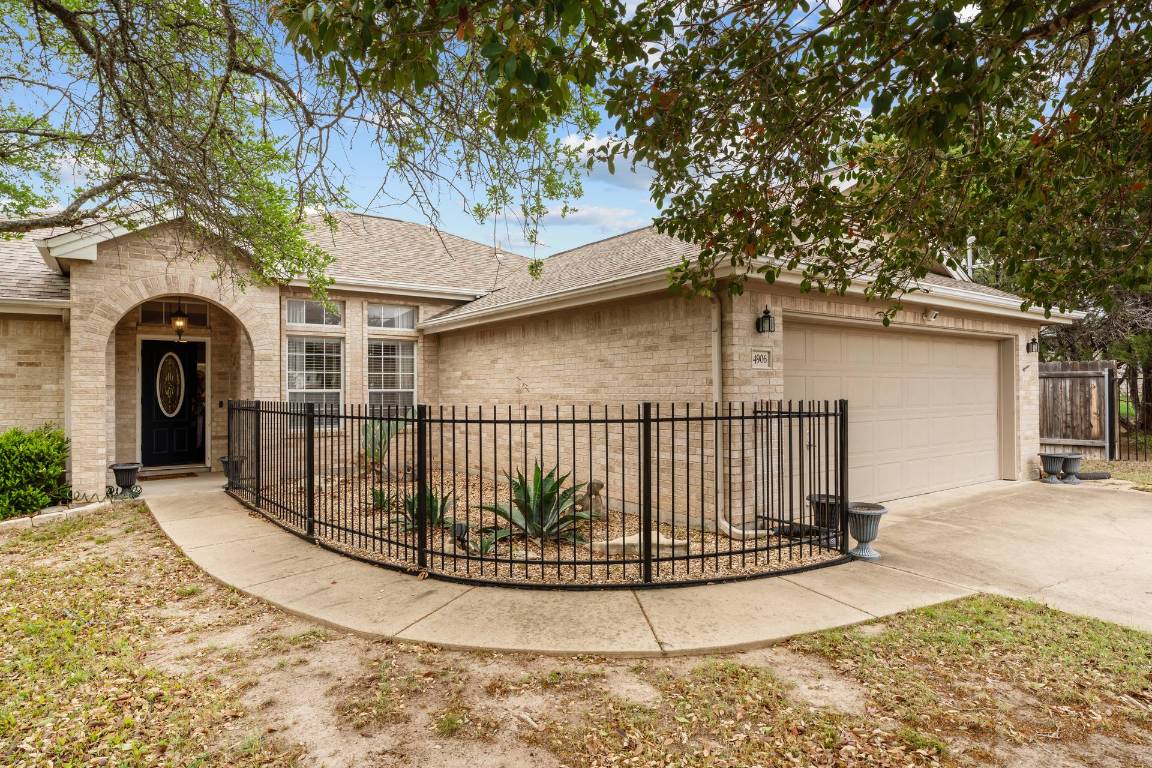 4906 Thunderbird Drive , Lago Vista, TX, 78645 | 9707131 | Realty Texas LLC