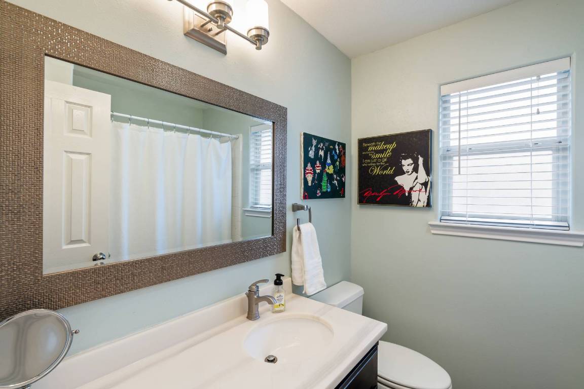 4906 Thunderbird Drive , Lago Vista, TX, 78645 | 9707131 | Realty Texas LLC