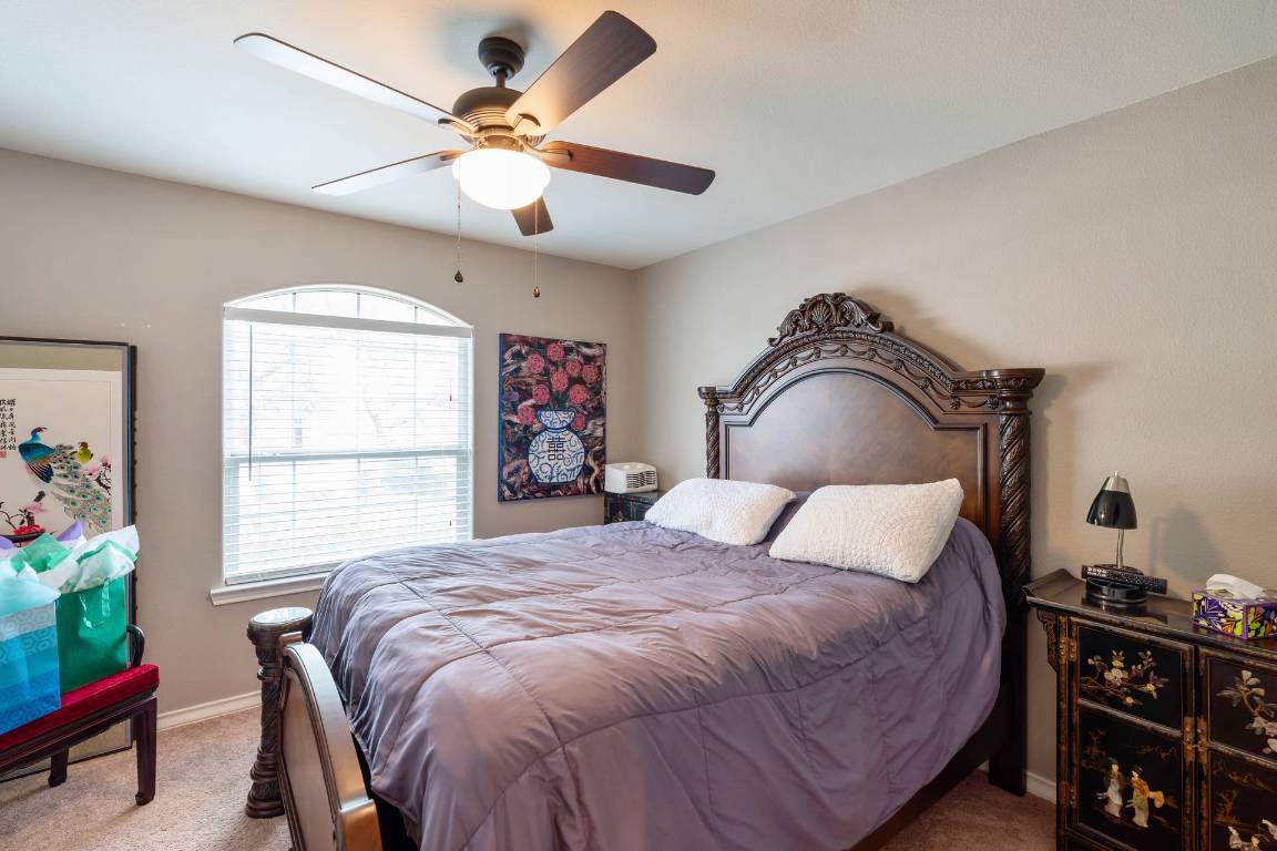 4906 Thunderbird Drive , Lago Vista, TX, 78645 | 9707131 | Realty Texas LLC