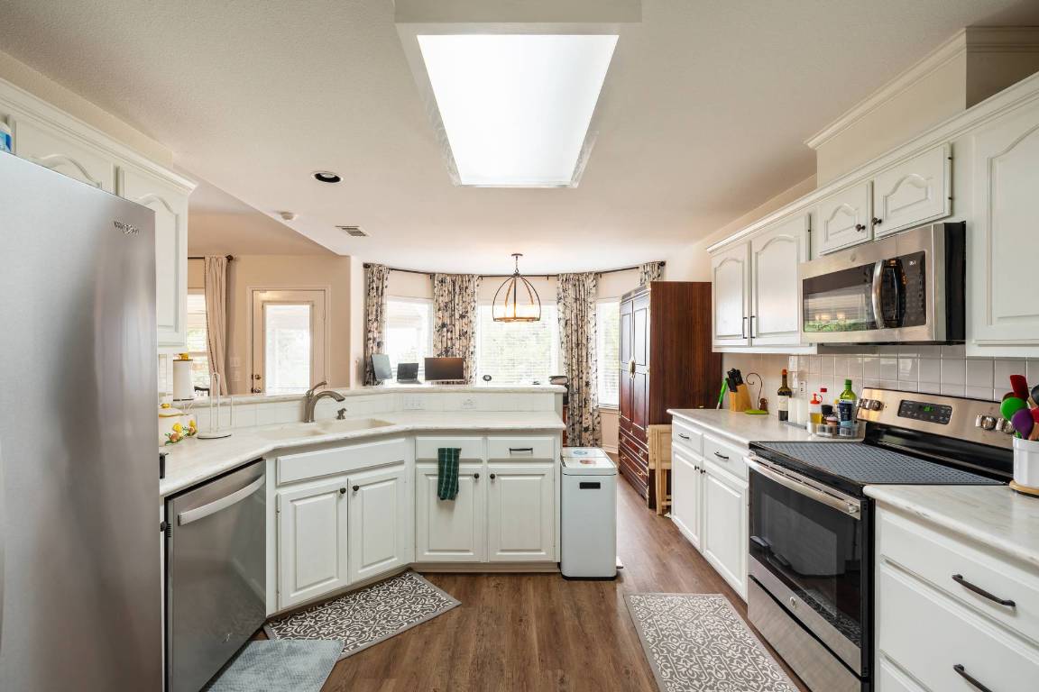 4906 Thunderbird Drive , Lago Vista, TX, 78645 | 9707131 | Realty Texas LLC