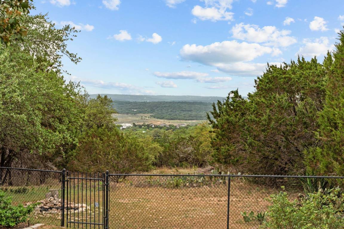 4906 Thunderbird Drive , Lago Vista, TX, 78645 | 9707131 | Realty Texas LLC