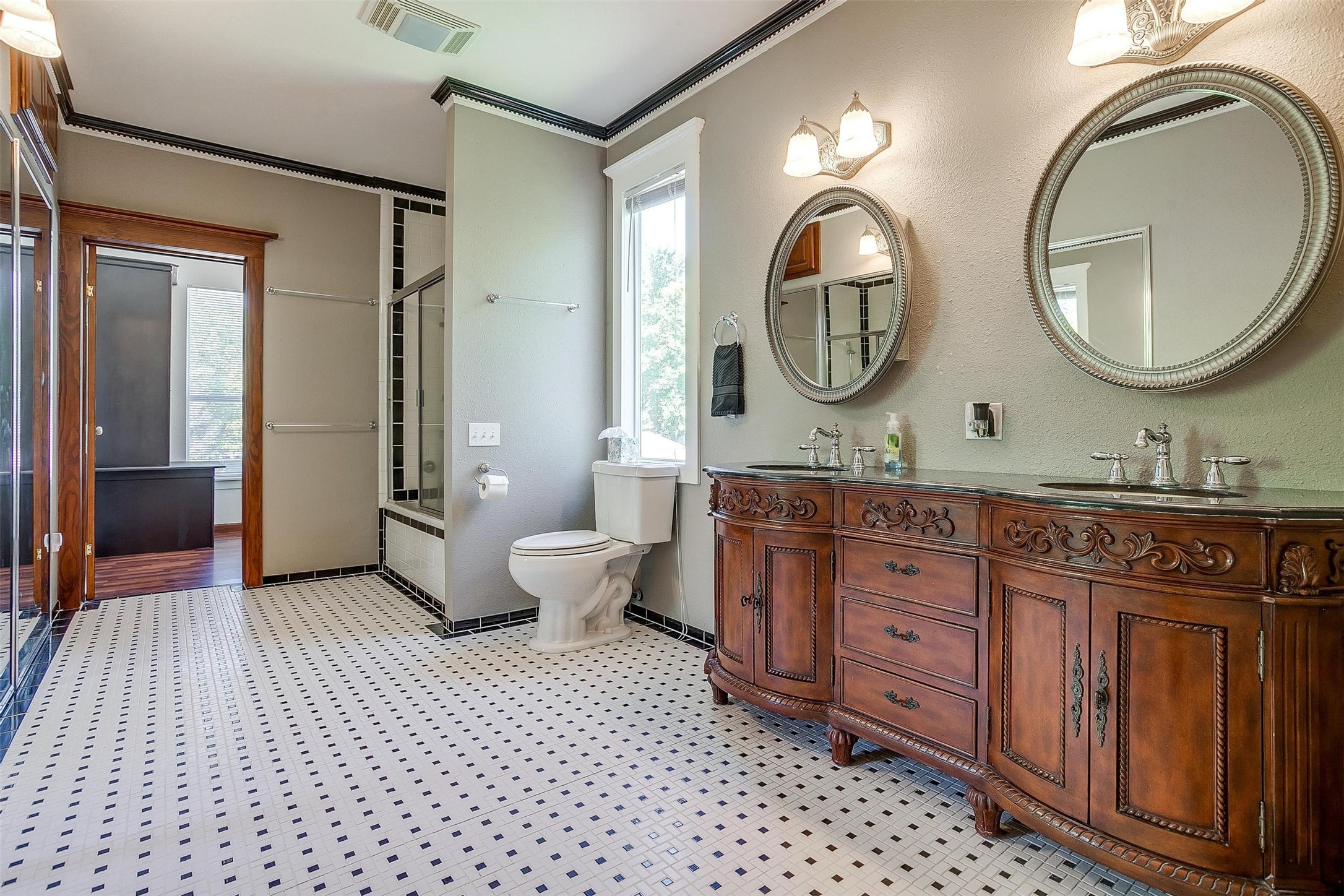 708 S Waco Street , Weatherford, TX, 76086 | 20913416 | Realty Texas LLC
