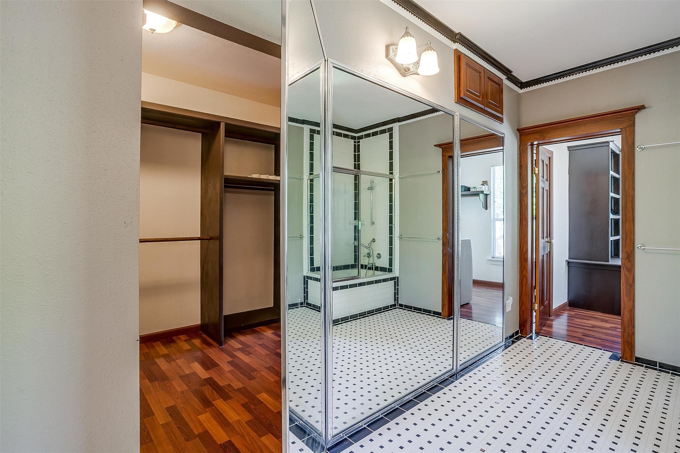 708 S Waco Street , Weatherford, TX, 76086 | 20913416 | Realty Texas LLC