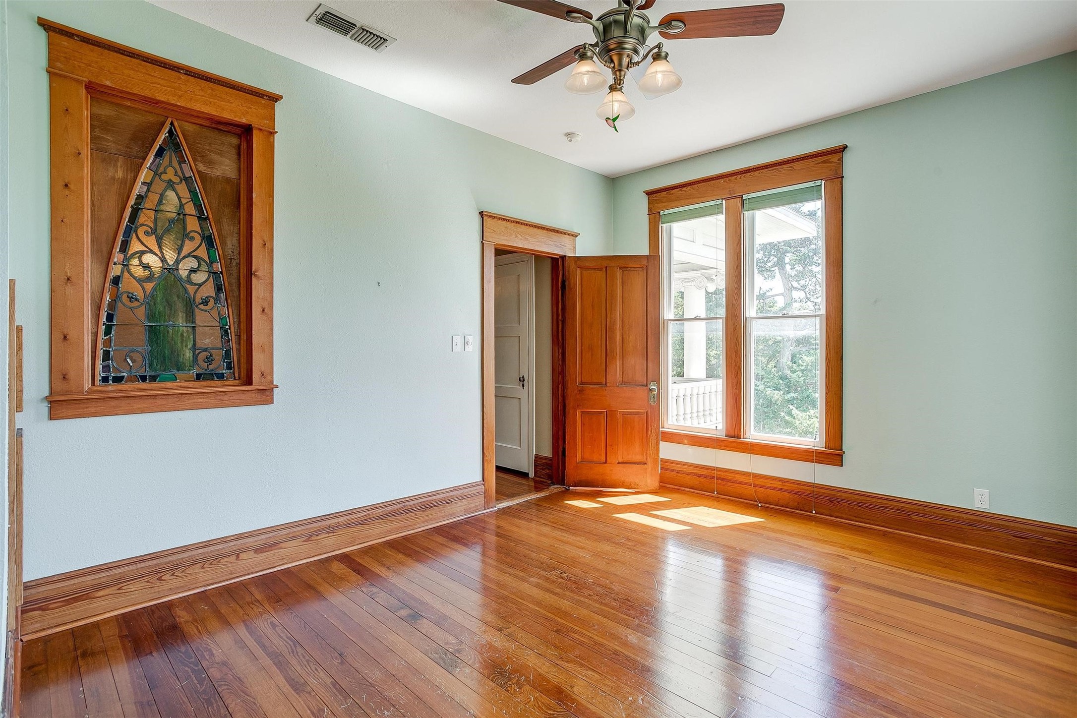 708 S Waco Street , Weatherford, TX, 76086 | 20913416 | Realty Texas LLC