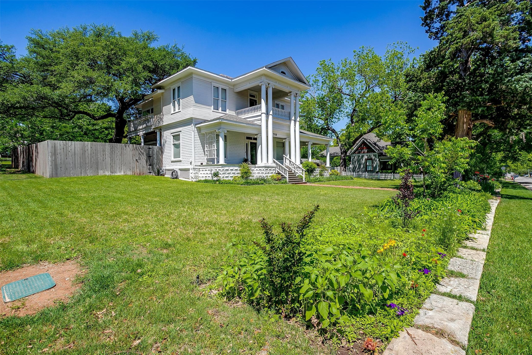 708 S Waco Street , Weatherford, TX, 76086 | 20913416 | Realty Texas LLC