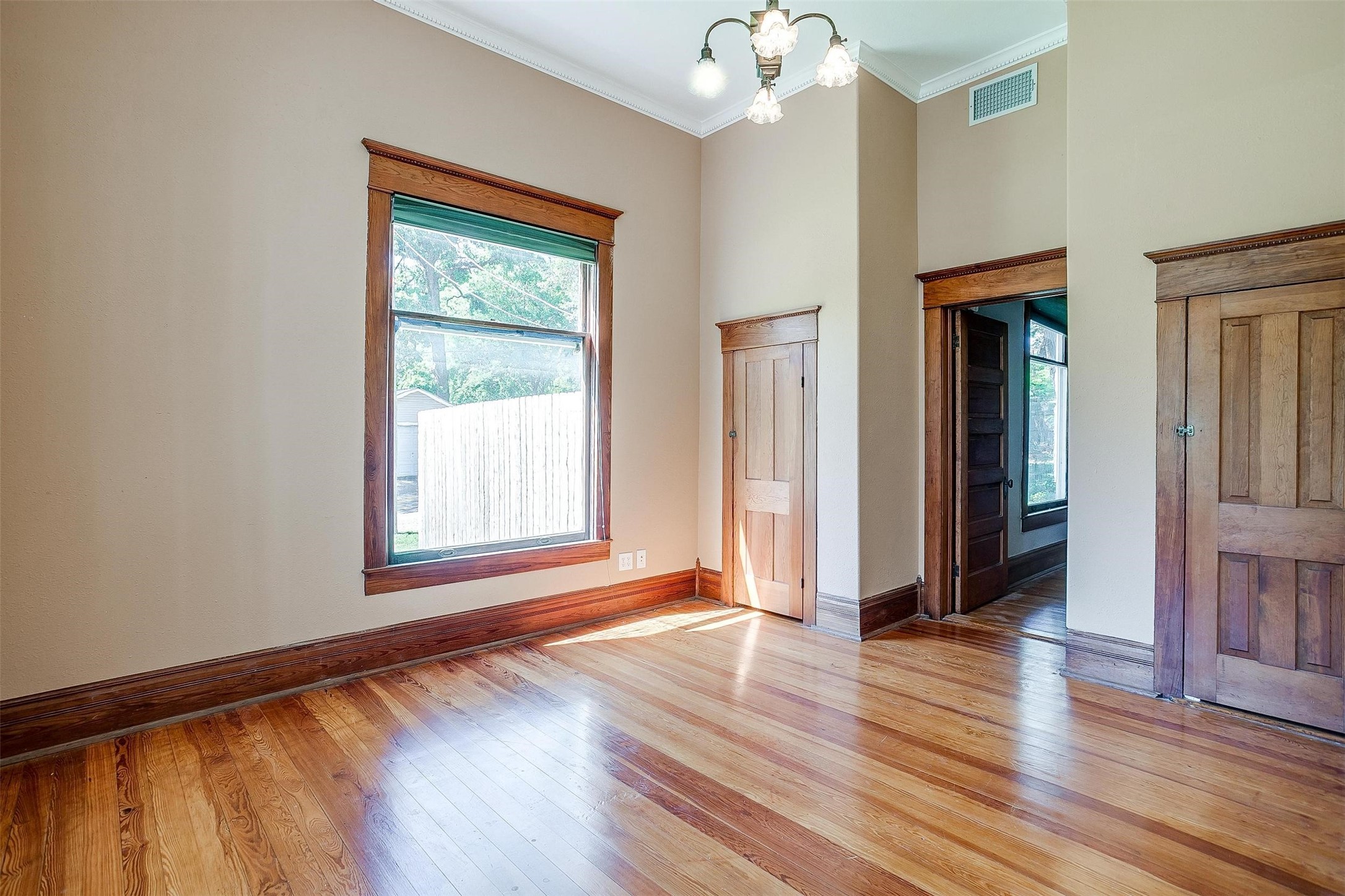 708 S Waco Street , Weatherford, TX, 76086 | 20913416 | Realty Texas LLC