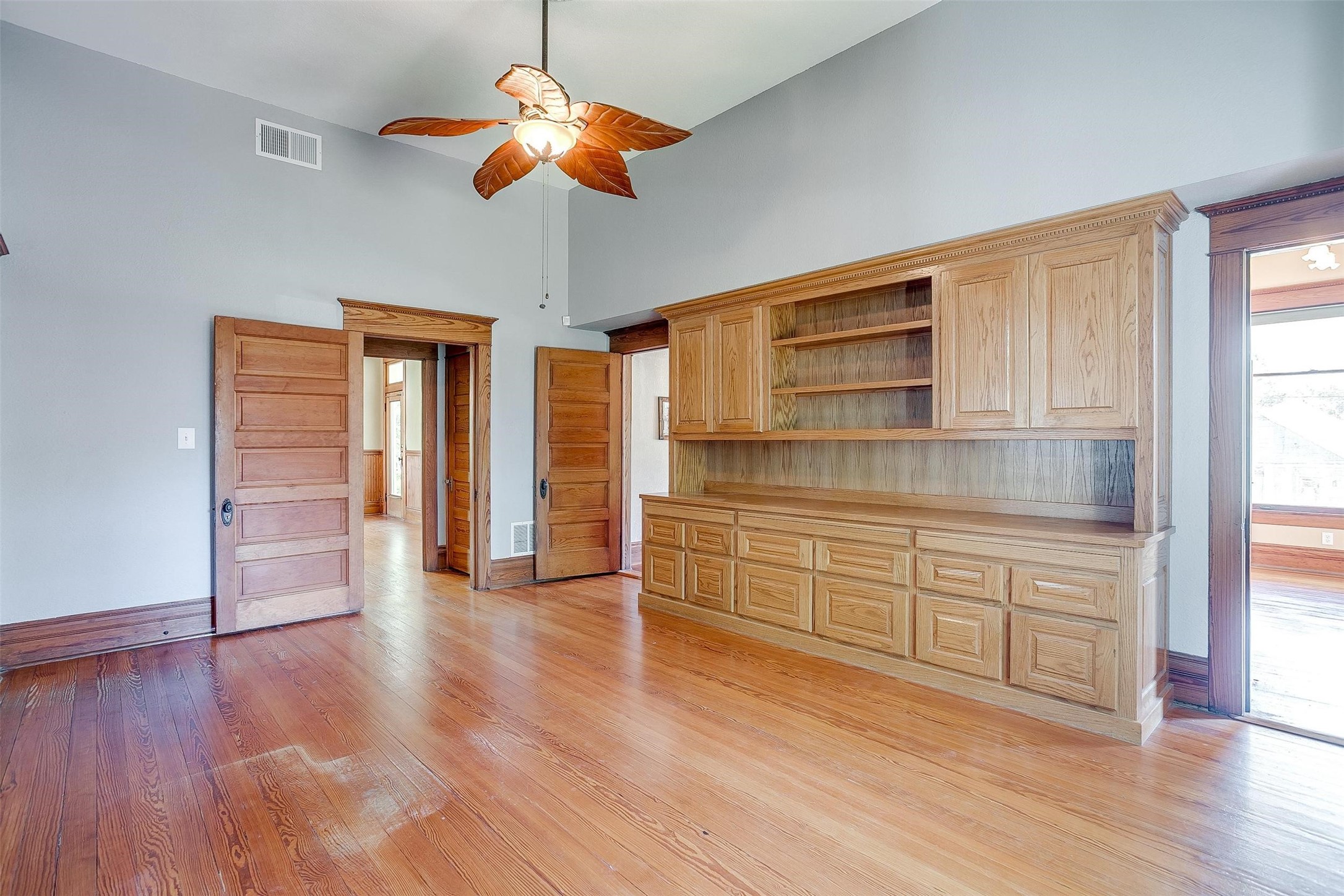 708 S Waco Street , Weatherford, TX, 76086 | 20913416 | Realty Texas LLC