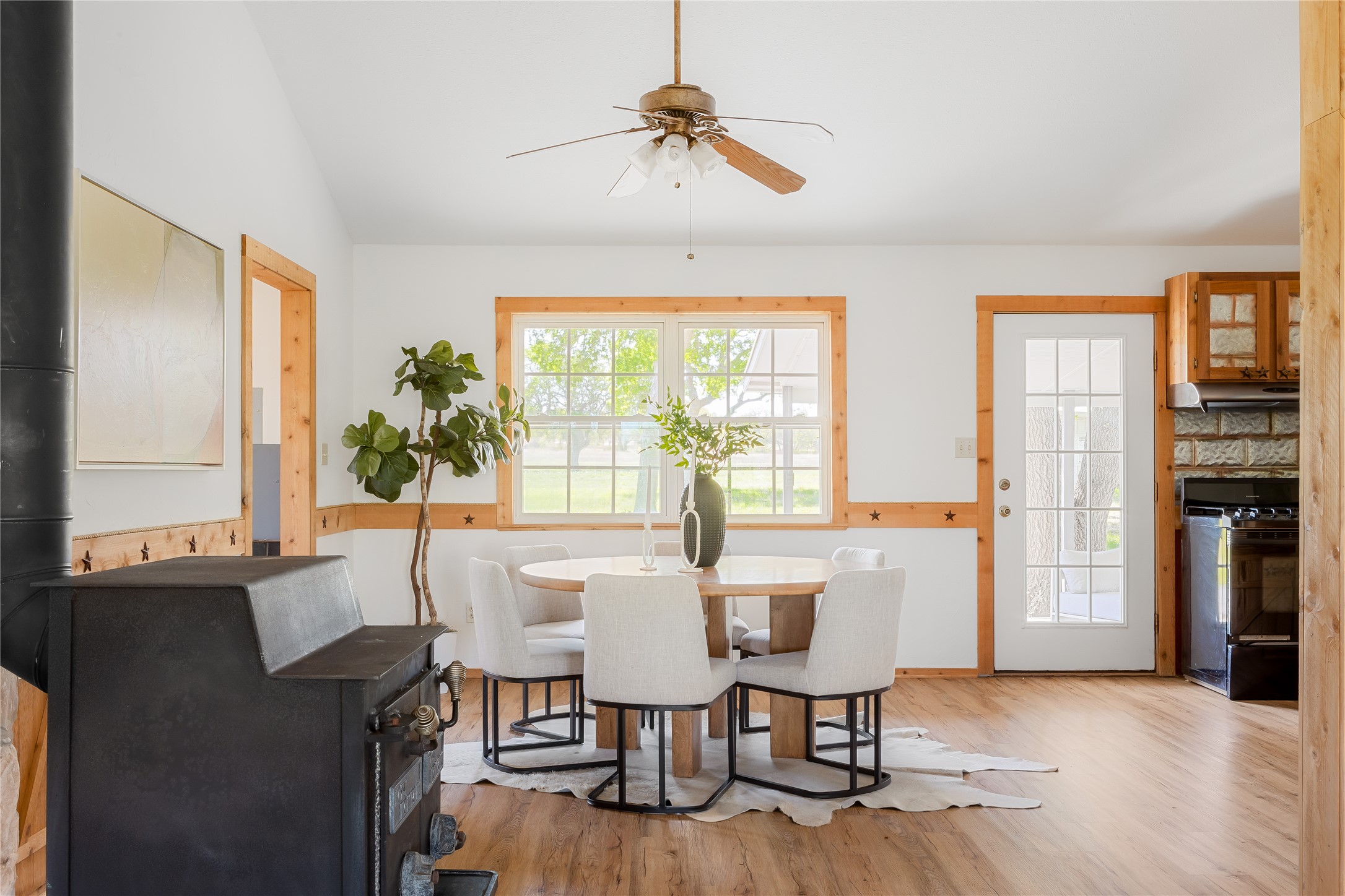 9695 W US 290 Highway, Hye, TX, 78635 | 7275432 | Realty Texas LLC