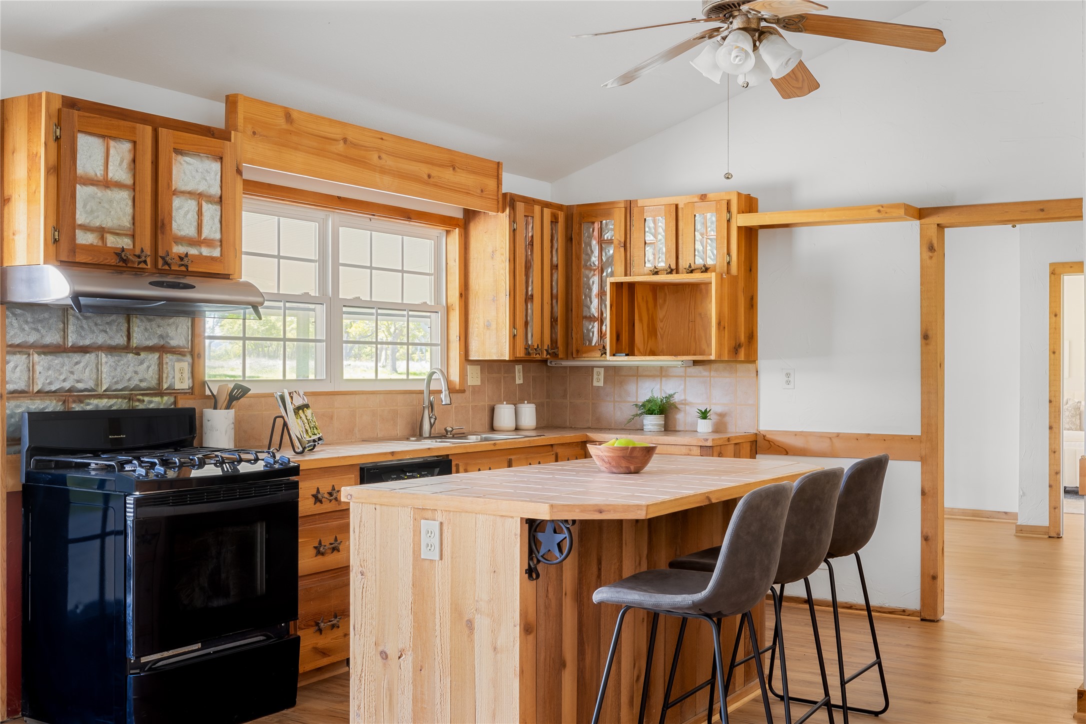 9695 W US 290 Highway, Hye, TX, 78635 | 7275432 | Realty Texas LLC