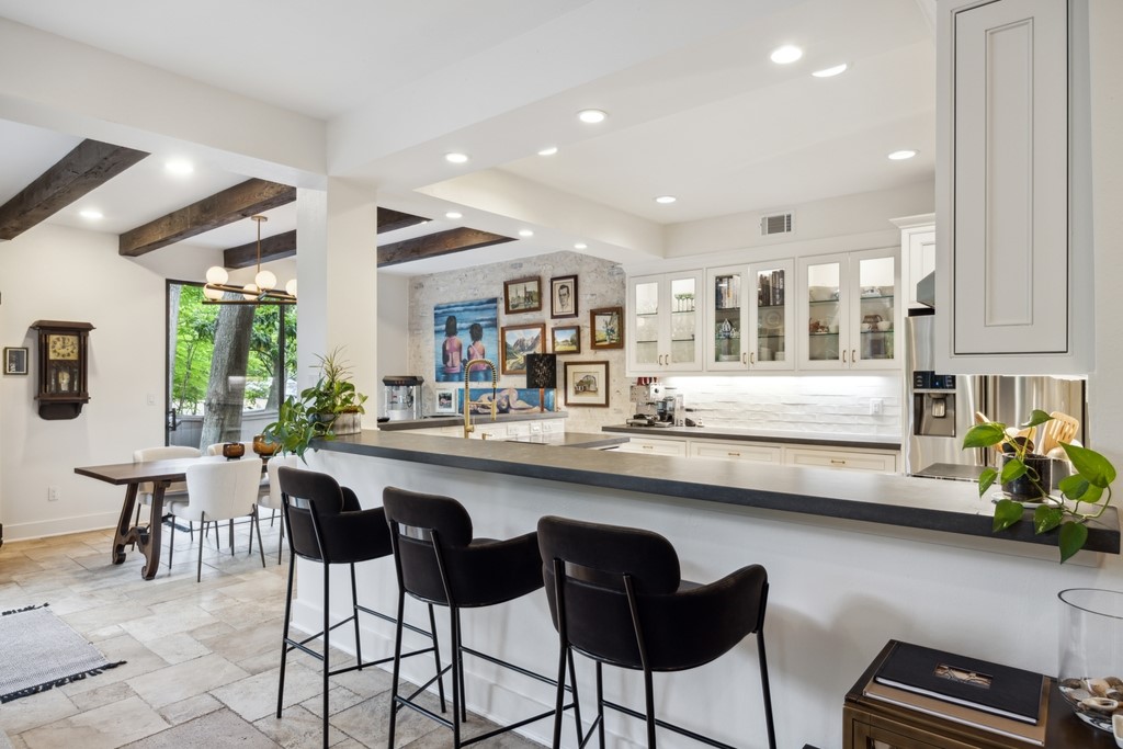 266 Litchfield Lane , Houston, TX, 77024 | 64921991 | Realty Texas LLC