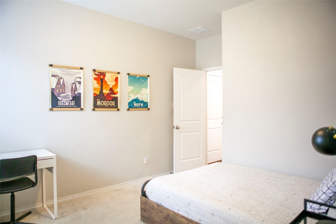 1012 Estes Park Park , Taylor, TX, 76574 | 4182434 | Realty Texas LLC