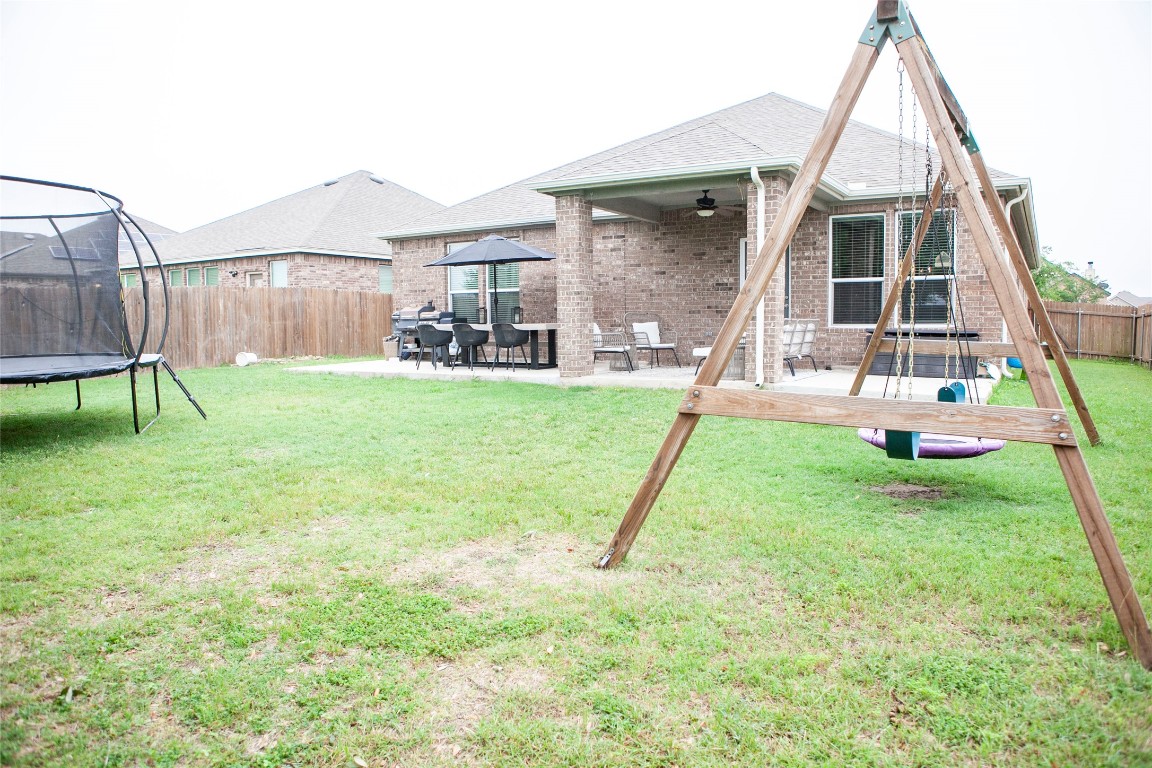 1012 Estes Park Park , Taylor, TX, 76574 | 4182434 | Realty Texas LLC