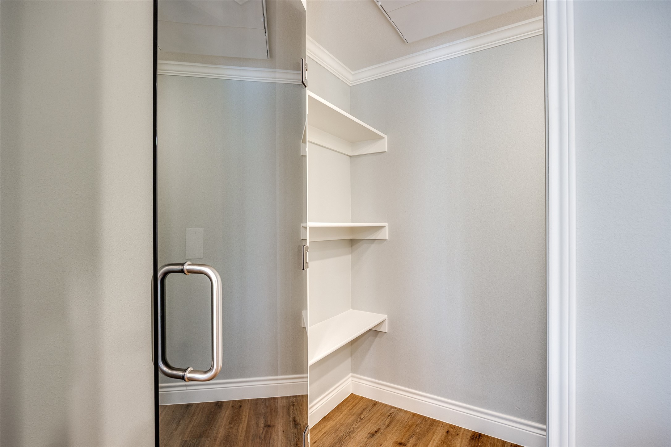 5325 Bent Tree Forest Drive 2222 , Dallas, TX, 75248 | 20913279 | Realty Texas LLC