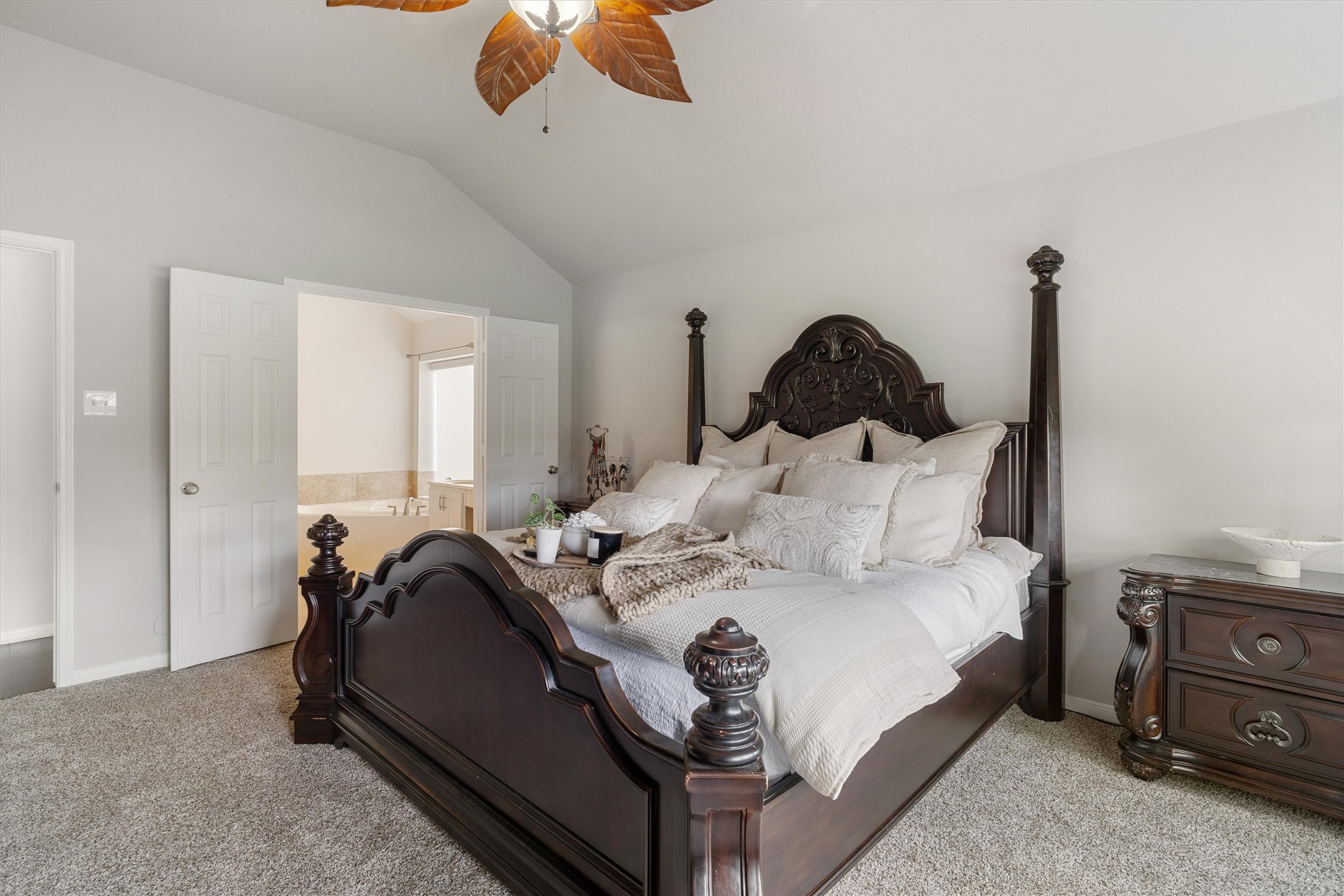 1202 Candlewood Drive , League City, TX, 77573 | 84464534 | Realty Texas LLC
