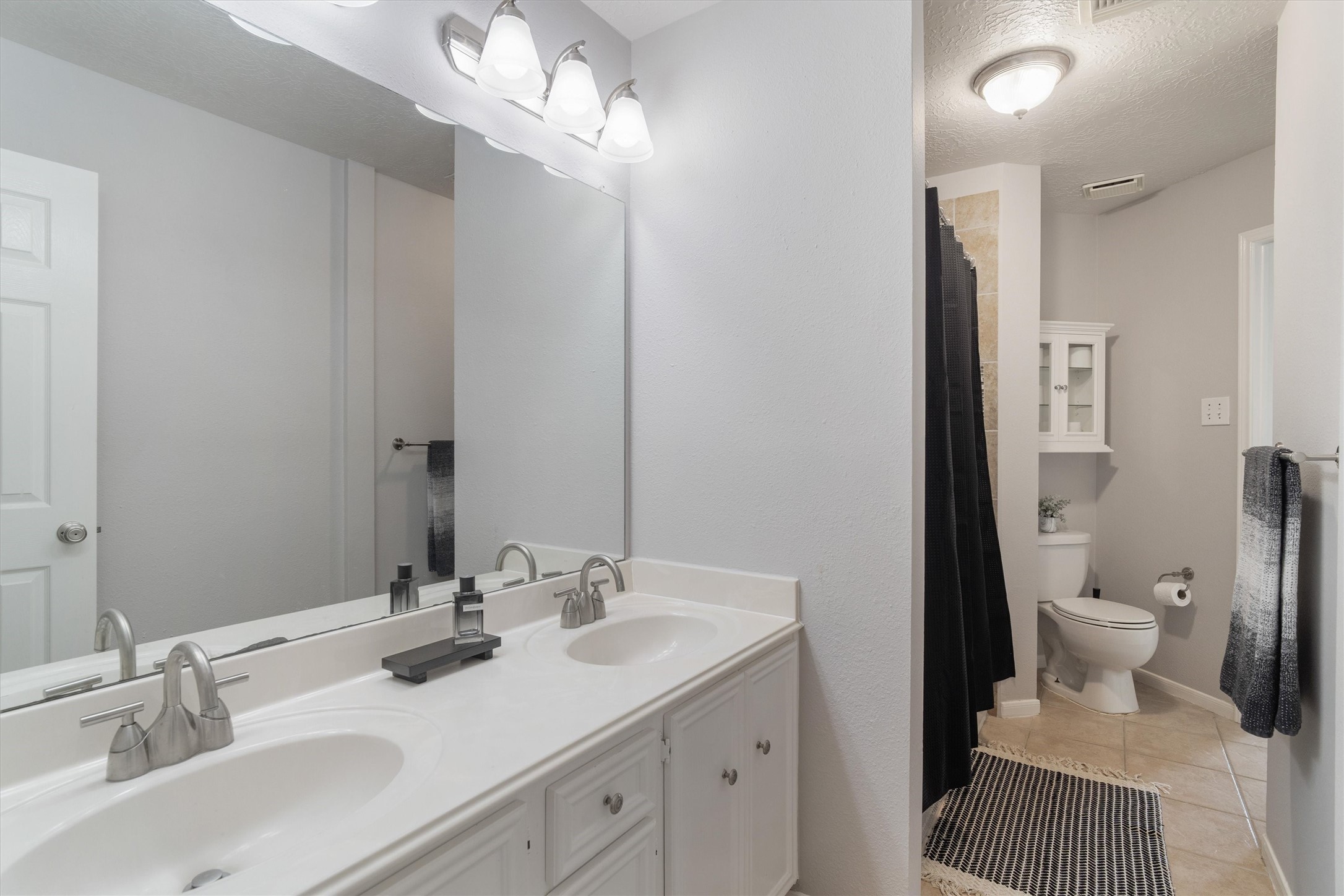 1202 Candlewood Drive , League City, TX, 77573 | 84464534 | Realty Texas LLC