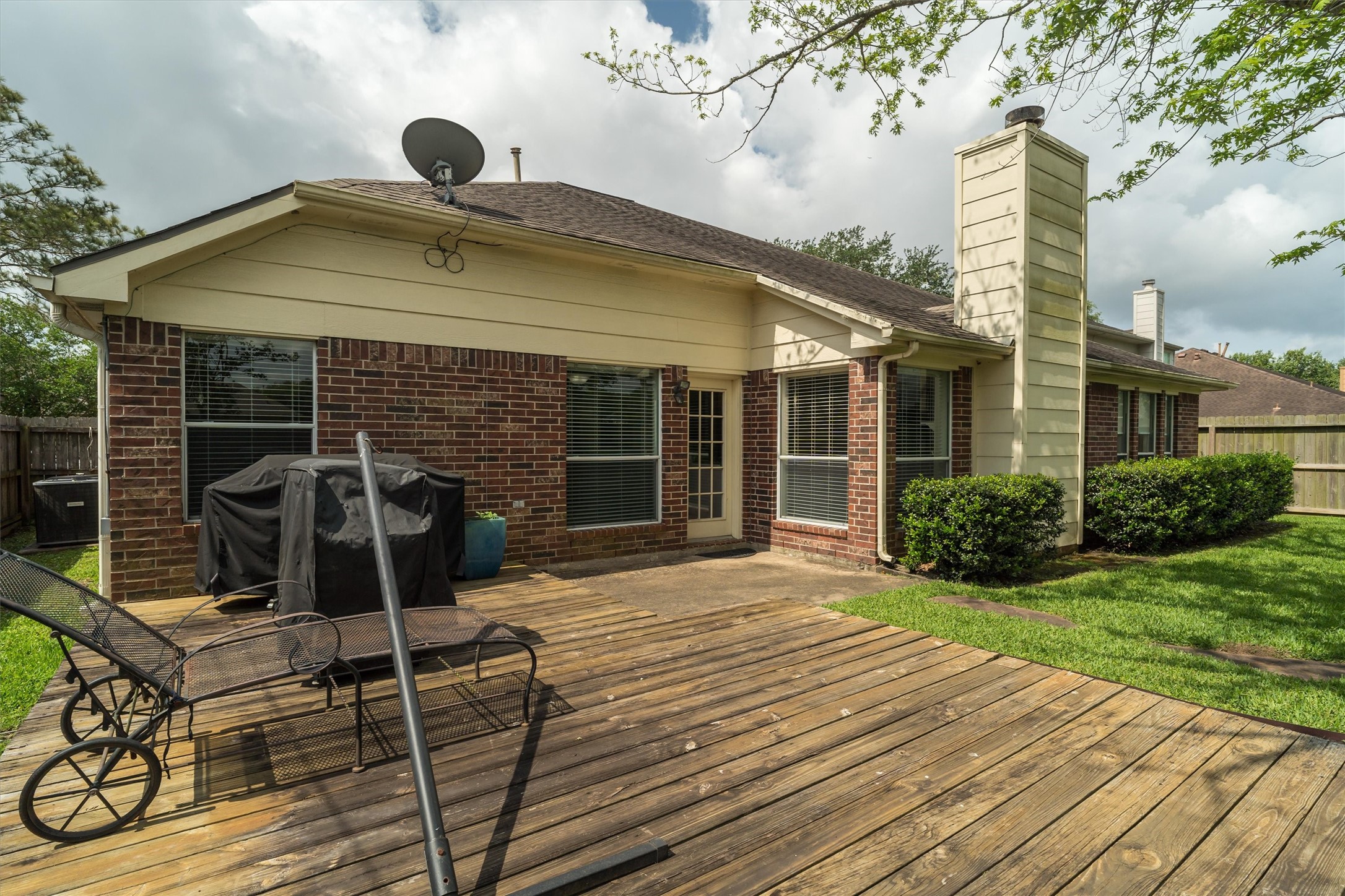 1202 Candlewood Drive , League City, TX, 77573 | 84464534 | Realty Texas LLC