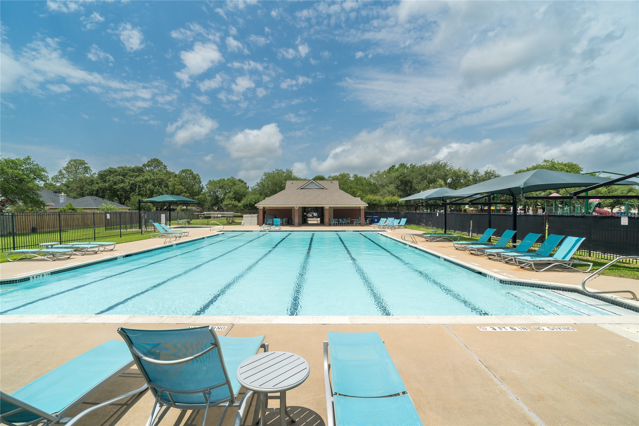 1202 Candlewood Drive , League City, TX, 77573 | 84464534 | Realty Texas LLC