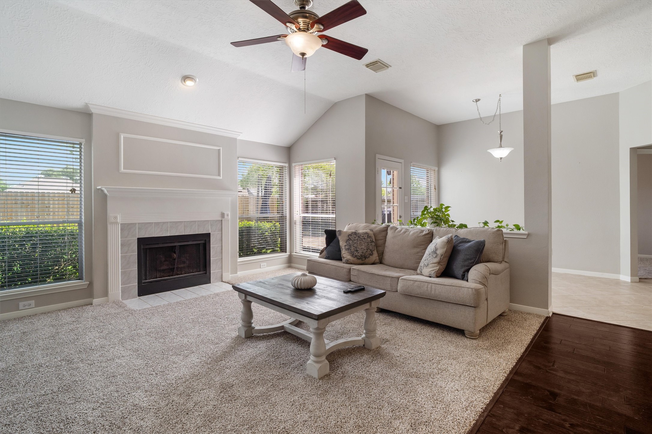 1202 Candlewood Drive , League City, TX, 77573 | 84464534 | Realty Texas LLC