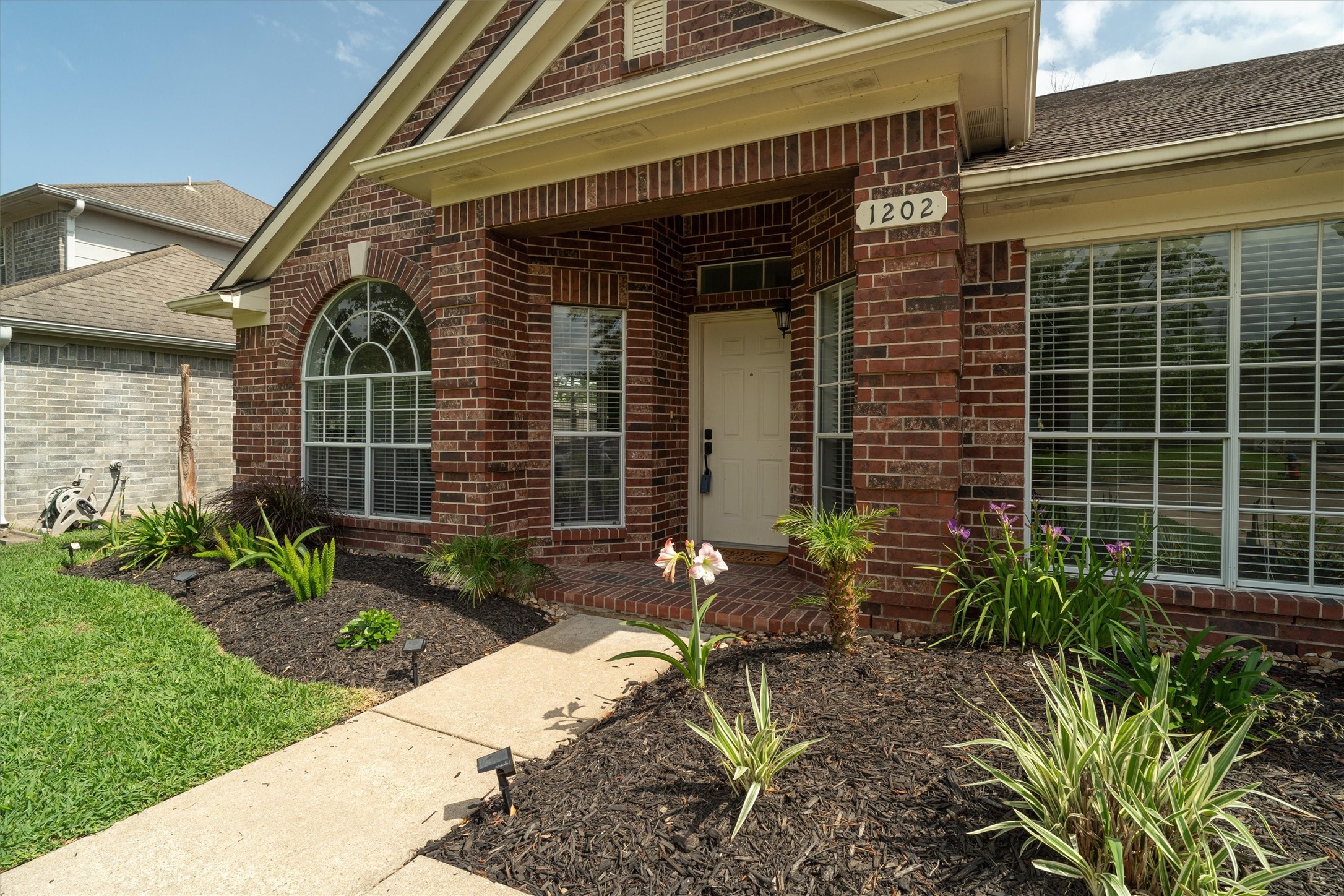 1202 Candlewood Drive , League City, TX, 77573 | 84464534 | Realty Texas LLC