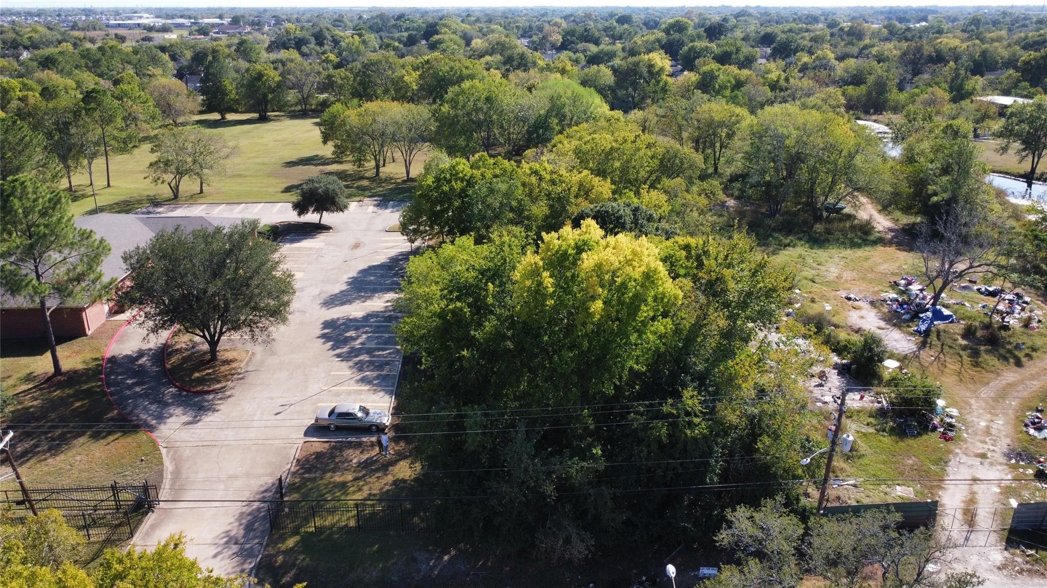 000 South Acres Drive , Houston, TX, 77048 | 60308395 | Realty Texas LLC