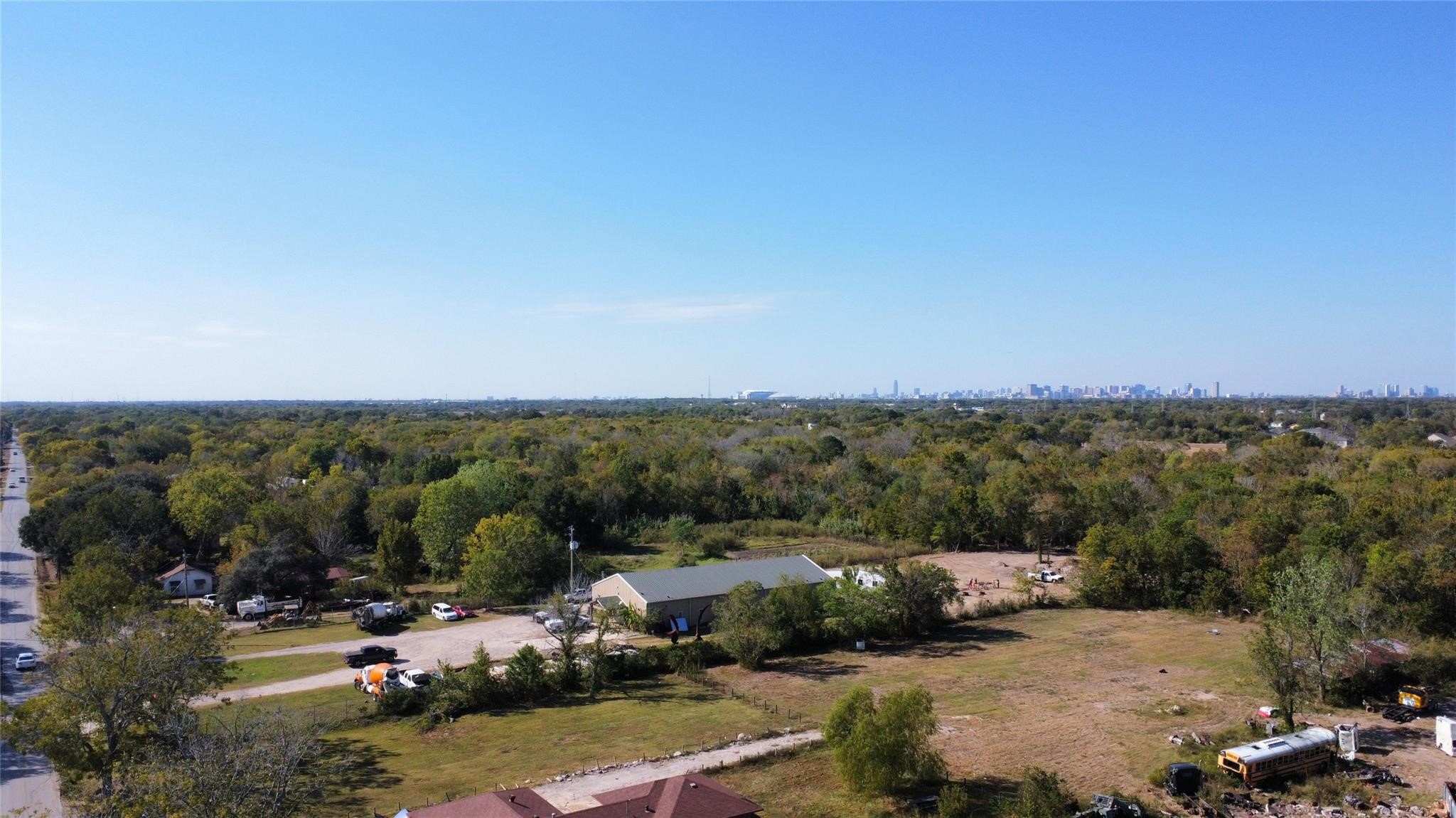 000 South Acres Drive , Houston, TX, 77048 | 60308395 | Realty Texas LLC