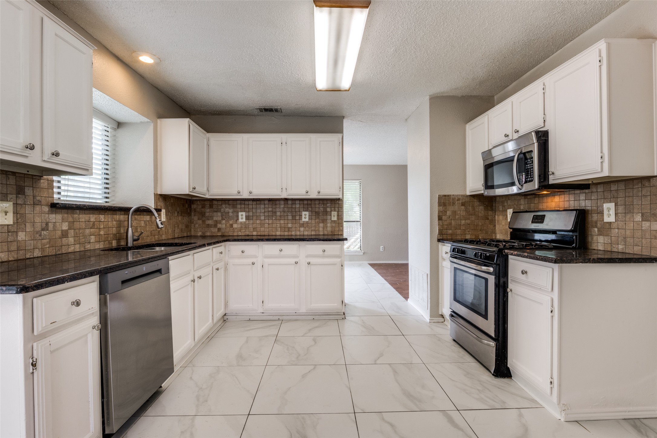 1468 Sedalia Drive , Flower Mound, TX, 75028 | 20917115 | Realty Texas LLC