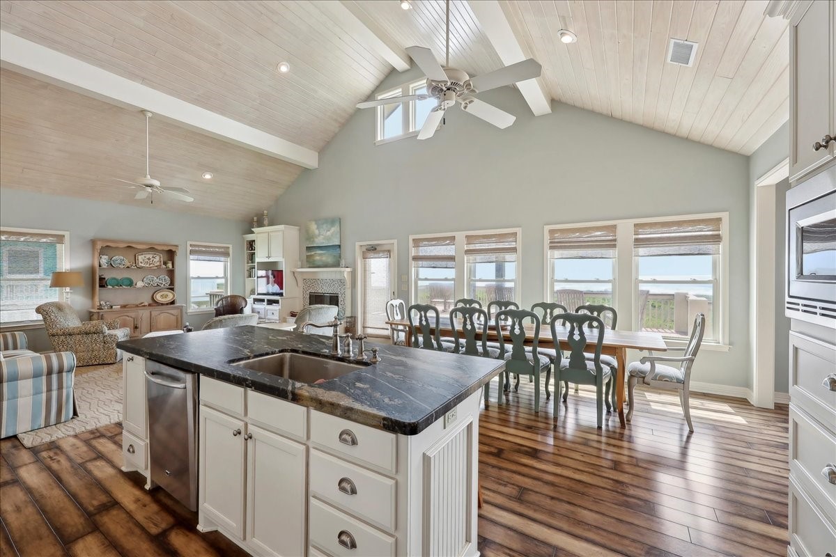3714 Biscayne Beach Road , Port Bolivar, TX, 77650 | 16496028 | Realty Texas LLC